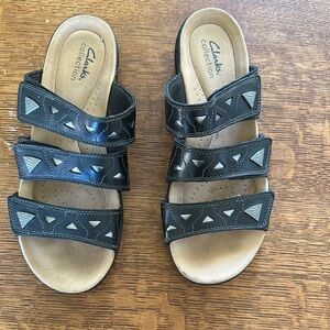 Clarks Women's Black Leather Sandals sz 9.5 wide